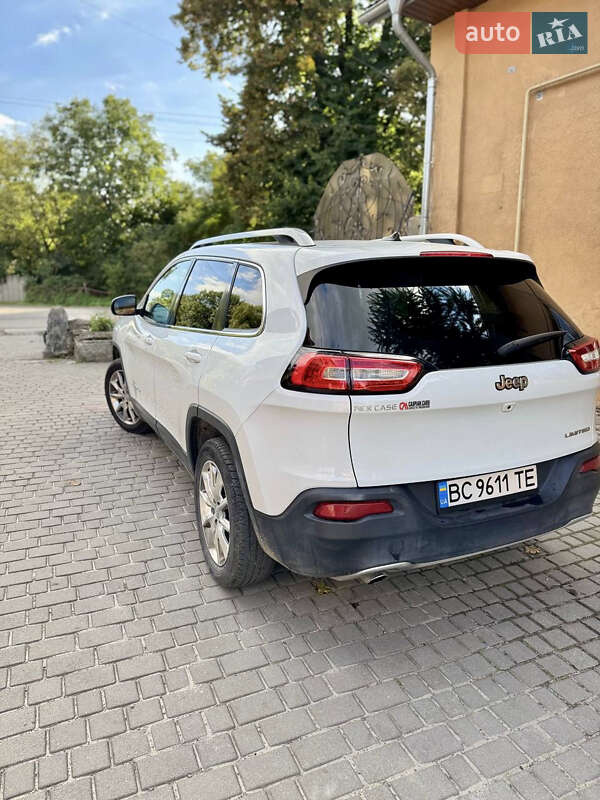 Позашляховик / Кросовер Jeep Cherokee 2013 в Львові