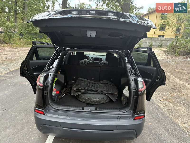 Позашляховик / Кросовер Jeep Cherokee 2018 в Ворзелі фото 6 Позашляховик / Кросовер Jeep Cherokee 2018 в Ворзелі