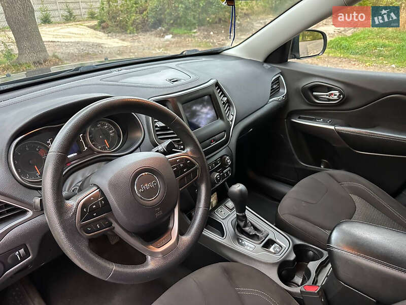 Позашляховик / Кросовер Jeep Cherokee 2018 в Ворзелі фото 19 Позашляховик / Кросовер Jeep Cherokee 2018 в Ворзелі
