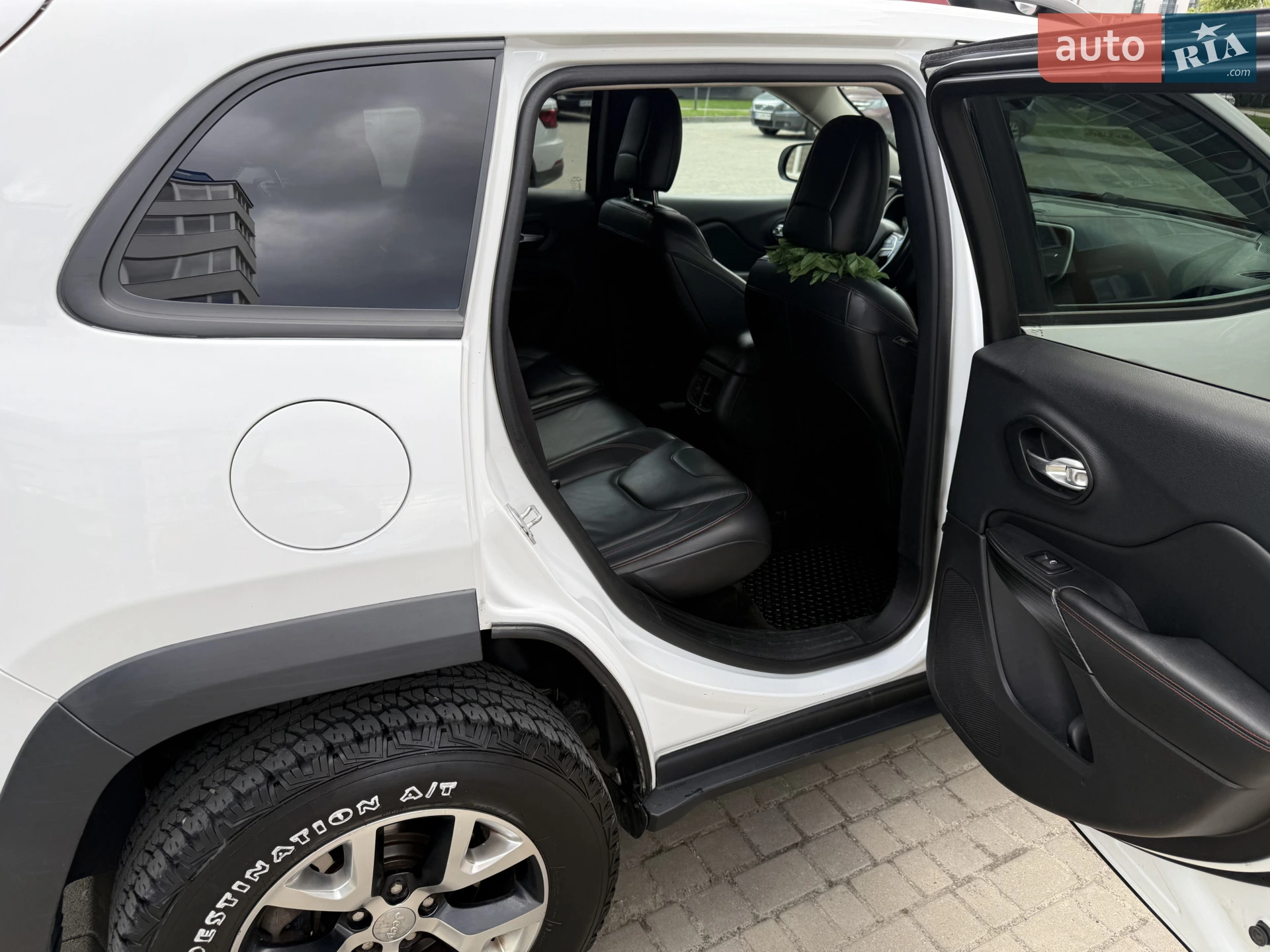 2015 Jeep Cherokee - мініатюра 20