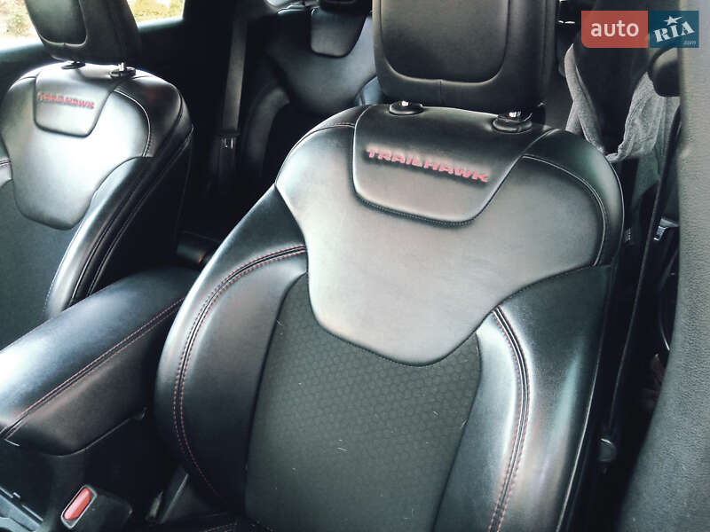 Позашляховик / Кросовер Jeep Cherokee 2018 в Кропивницькому фото 25 Позашляховик / Кросовер Jeep Cherokee 2018 в Кропивницькому