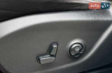 Внедорожник / Кроссовер Jeep Cherokee 2014 в 