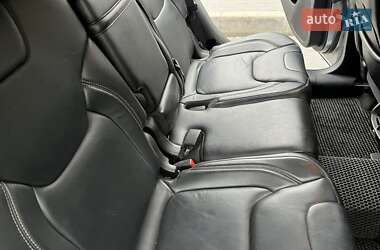Внедорожник / Кроссовер Jeep Cherokee 2014 в 