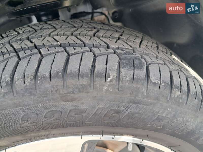 Внедорожник / Кроссовер Jeep Cherokee 2019 в Чорткове