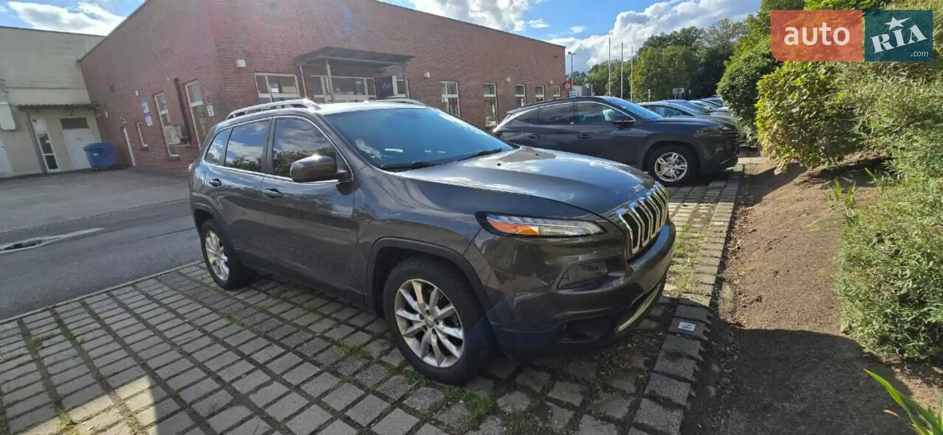 2015 Jeep Cherokee - фото 1