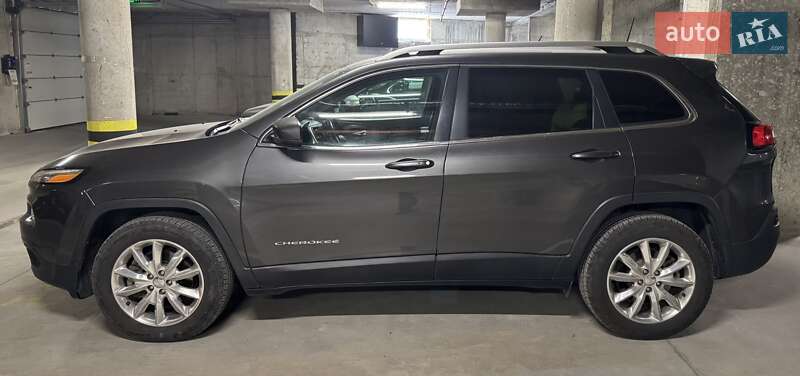 Внедорожник / Кроссовер Jeep Cherokee 2016 в Львове