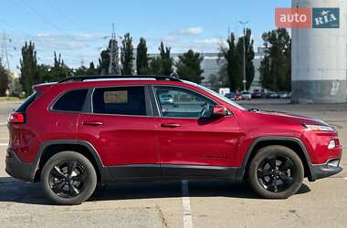 Внедорожник / Кроссовер Jeep Cherokee 2016 в 