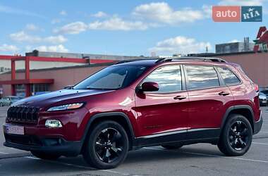 Внедорожник / Кроссовер Jeep Cherokee 2016 в 