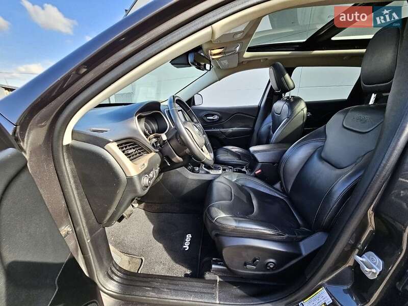 Внедорожник / Кроссовер Jeep Cherokee 2018 в Одессе