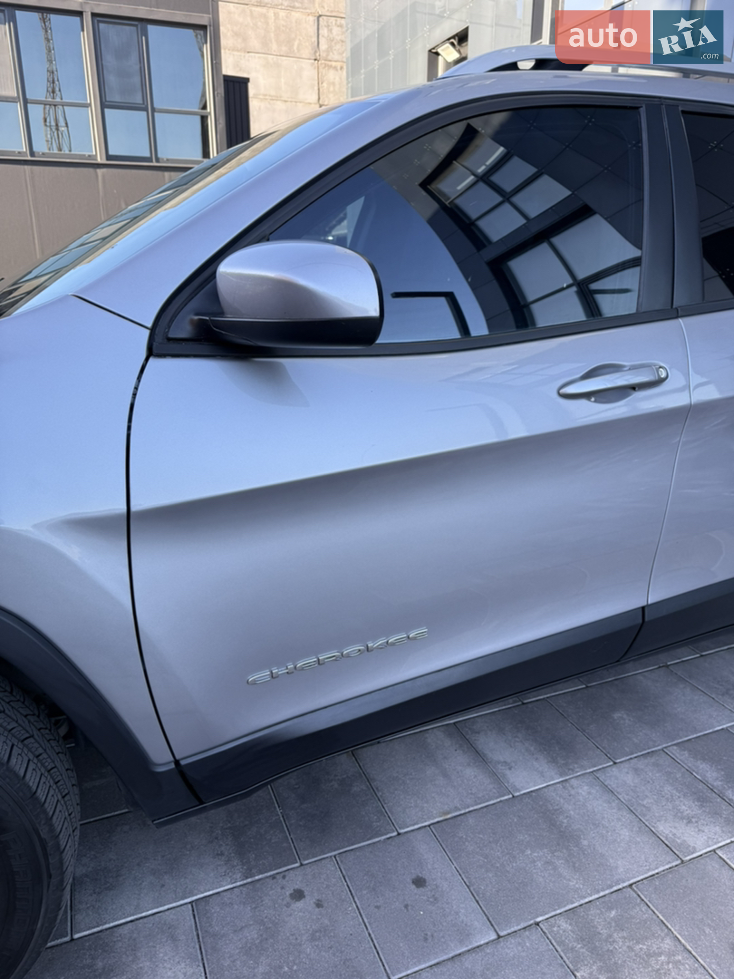 2020 Jeep Cherokee - мініатюра 7