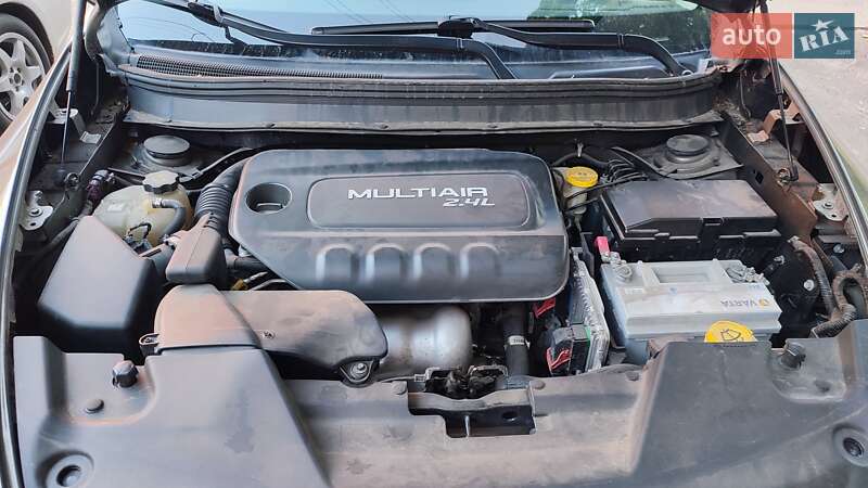 Позашляховик / Кросовер Jeep Cherokee 2015 в Чернігові