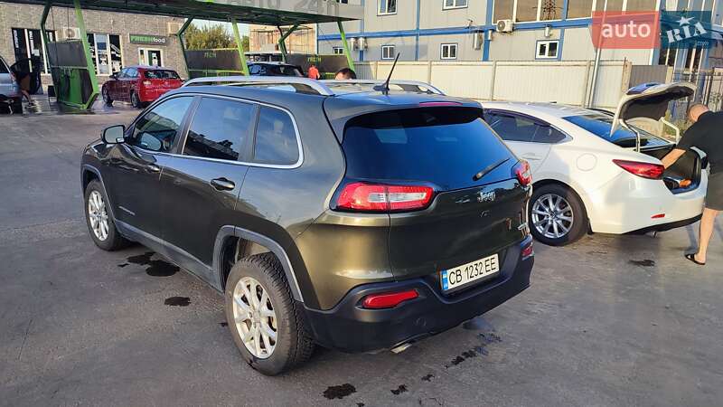 Позашляховик / Кросовер Jeep Cherokee 2015 в Чернігові