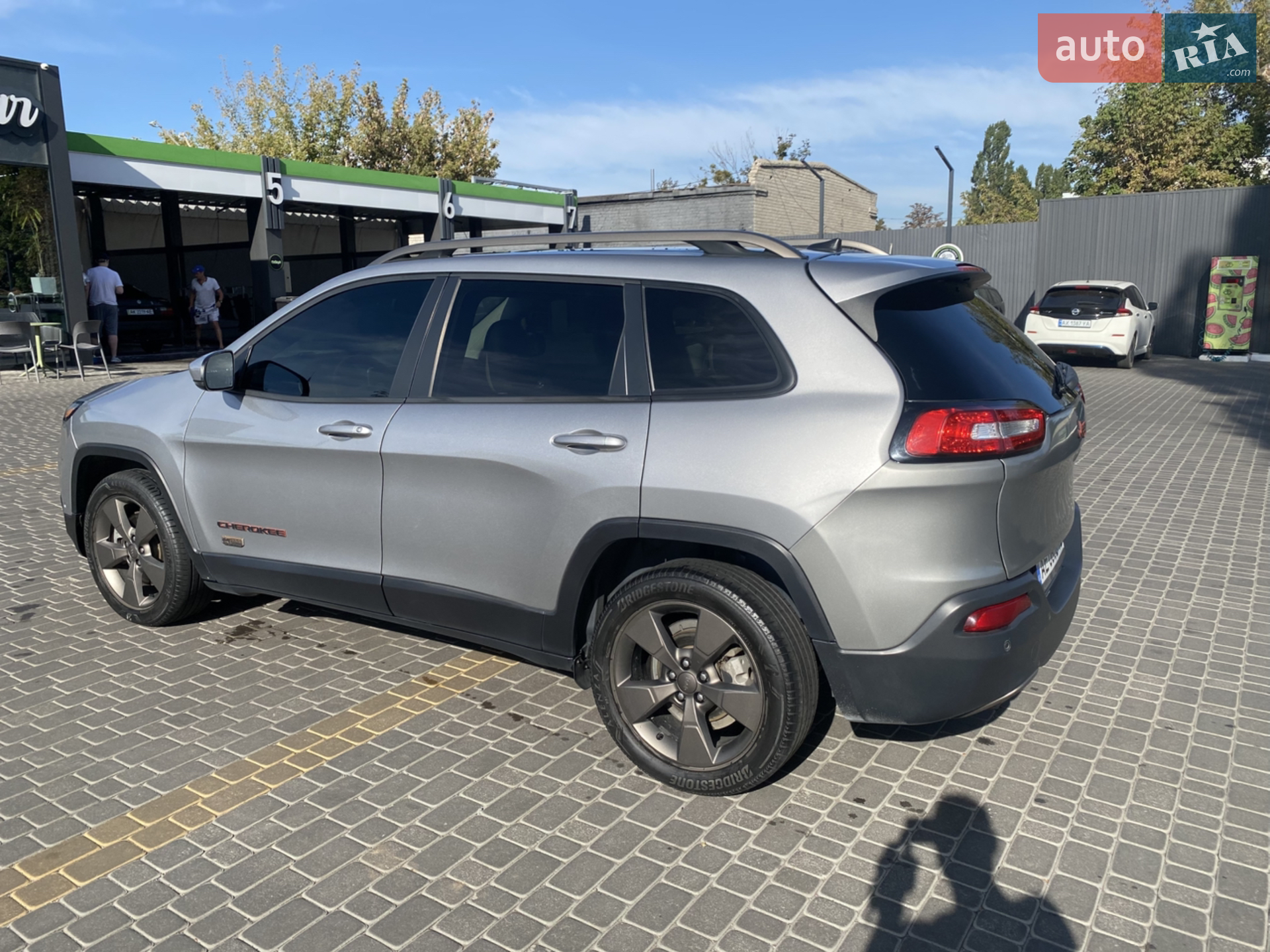 2016 Jeep Cherokee - мініатюра 4