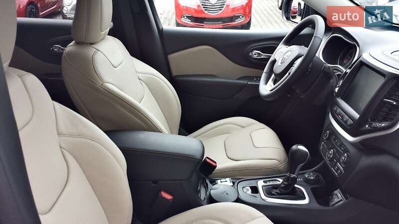 Внедорожник / Кроссовер Jeep Cherokee 2018 в Одессе