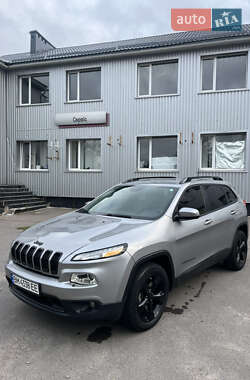 Внедорожник / Кроссовер Jeep Cherokee 2015 в Сумах