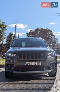 Внедорожник / Кроссовер Jeep Cherokee 2018 в 