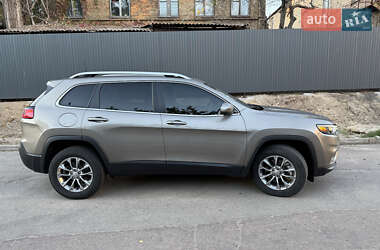 Внедорожник / Кроссовер Jeep Cherokee 2020 в 
