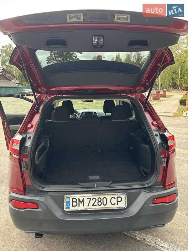 Позашляховик / Кросовер Jeep Cherokee 2013 в Лебедині