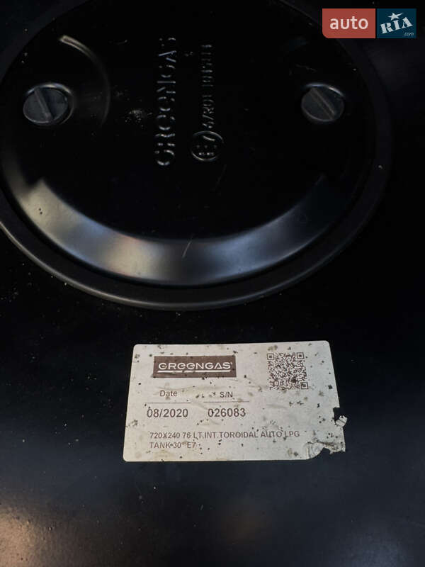 Внедорожник / Кроссовер Jeep Cherokee 2016 в Харькове