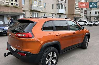 Внедорожник / Кроссовер Jeep Cherokee 2014 в 
