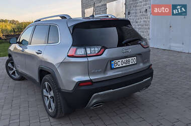 Внедорожник / Кроссовер Jeep Cherokee 2019 в 