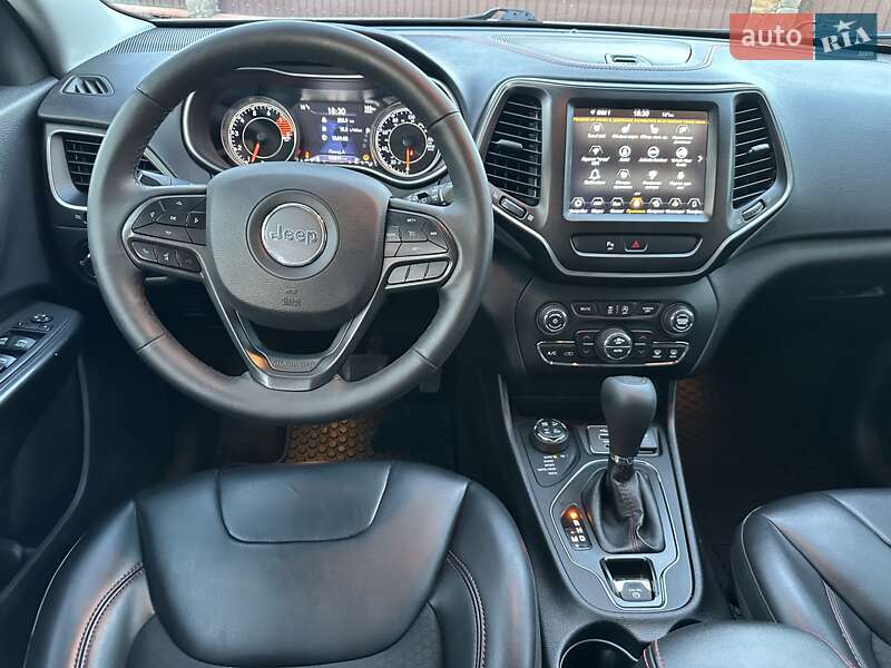Внедорожник / Кроссовер Jeep Cherokee 2018 в Виннице