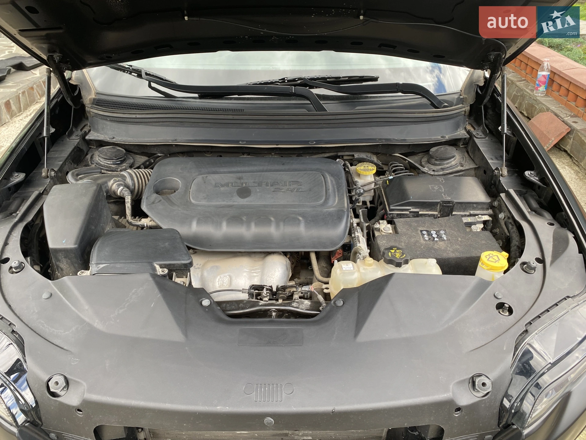 Jeep Cherokee 2019 VIN 1C4PJLLB7LD577390 фото оголошення 12 з 27