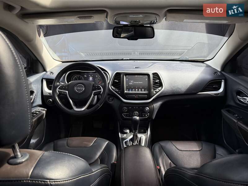 Внедорожник / Кроссовер Jeep Cherokee 2015 в Львове