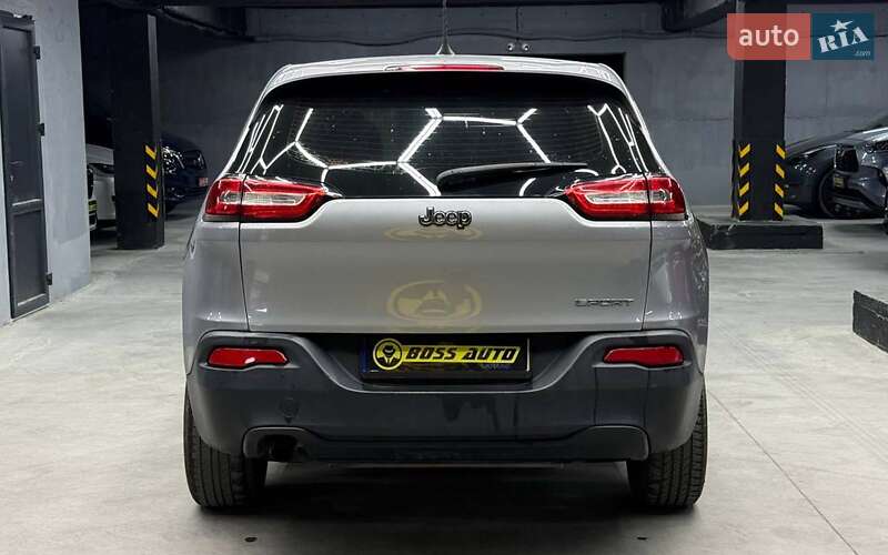 Внедорожник / Кроссовер Jeep Cherokee 2017 в Черновцах