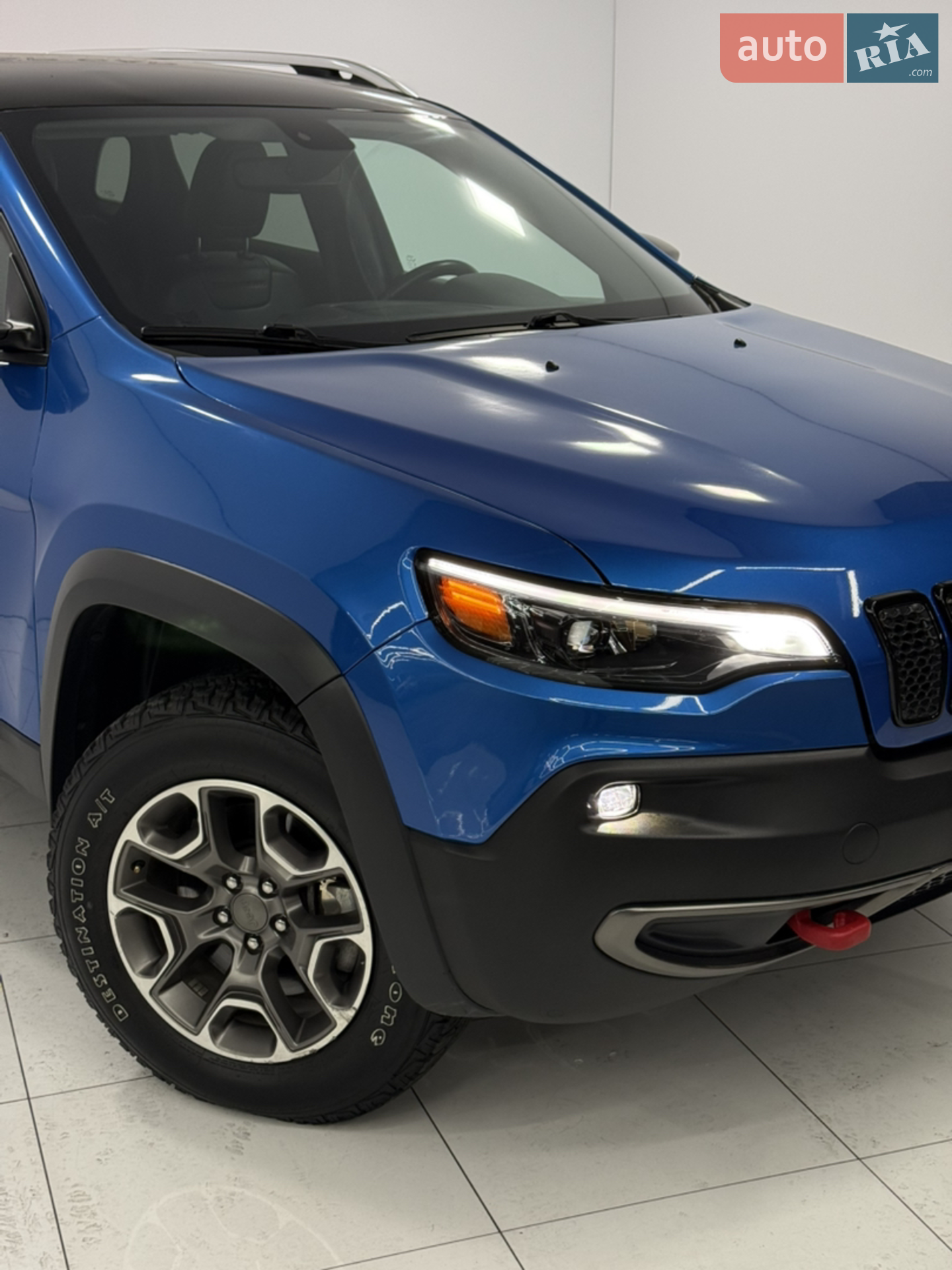 2020 Jeep Cherokee - мініатюра 3