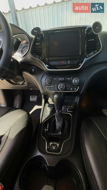 Внедорожник / Кроссовер Jeep Cherokee 2022 в Киеве фото 16 Внедорожник / Кроссовер Jeep Cherokee 2022 в Киеве