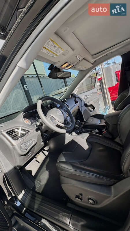 Внедорожник / Кроссовер Jeep Cherokee 2022 в Киеве фото 35 Внедорожник / Кроссовер Jeep Cherokee 2022 в Киеве