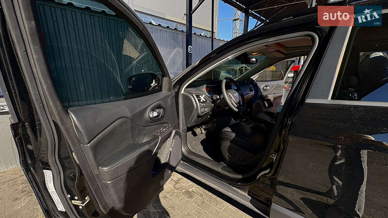 Внедорожник / Кроссовер Jeep Cherokee 2022 в Киеве фото 62 Внедорожник / Кроссовер Jeep Cherokee 2022 в Киеве