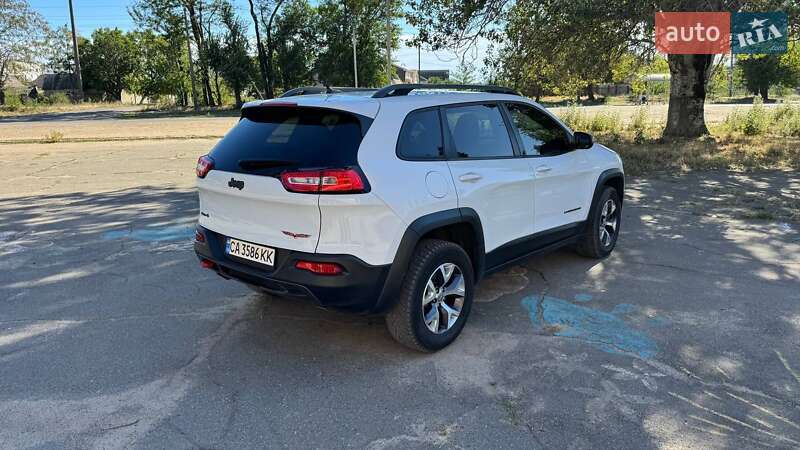 Внедорожник / Кроссовер Jeep Cherokee 2014 в Вознесенске
