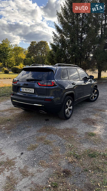 Позашляховик / Кросовер Jeep Cherokee 2019 в Чугуєві