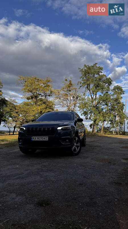 Позашляховик / Кросовер Jeep Cherokee 2019 в Чугуєві