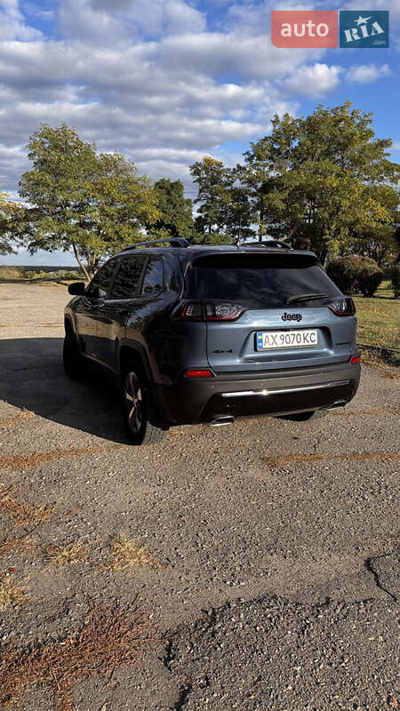Позашляховик / Кросовер Jeep Cherokee 2019 в Чугуєві