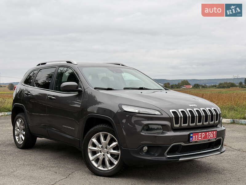 Внедорожник / Кроссовер Jeep Cherokee 2014 в 