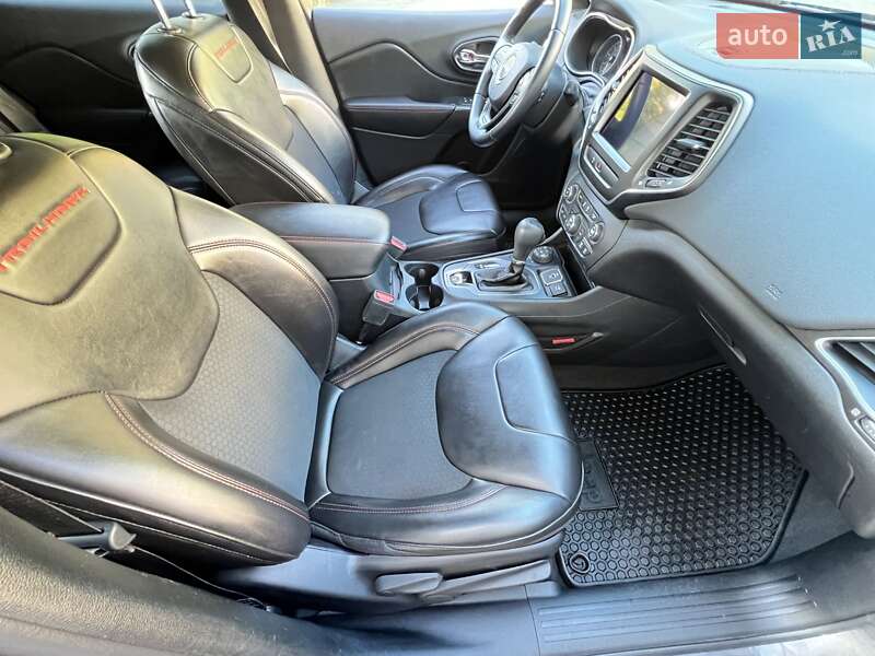 Позашляховик / Кросовер Jeep Cherokee 2019 в Хмельницькому фото 22 Позашляховик / Кросовер Jeep Cherokee 2019 в Хмельницькому