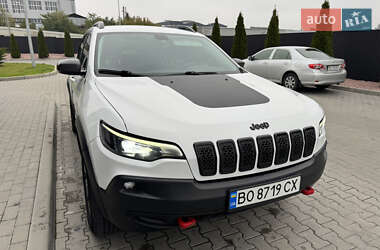 Внедорожник / Кроссовер Jeep Cherokee 2018 в 