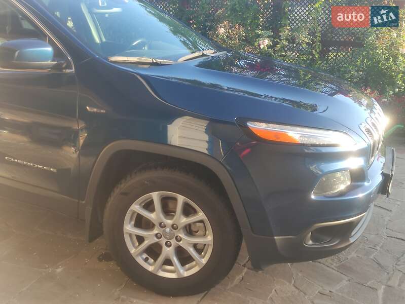 Внедорожник / Кроссовер Jeep Cherokee 2017 в Вышгороде фото 3 Внедорожник / Кроссовер Jeep Cherokee 2017 в Вышгороде