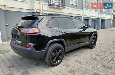 Внедорожник / Кроссовер Jeep Cherokee 2019 в 