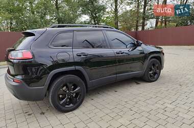 Внедорожник / Кроссовер Jeep Cherokee 2019 в 