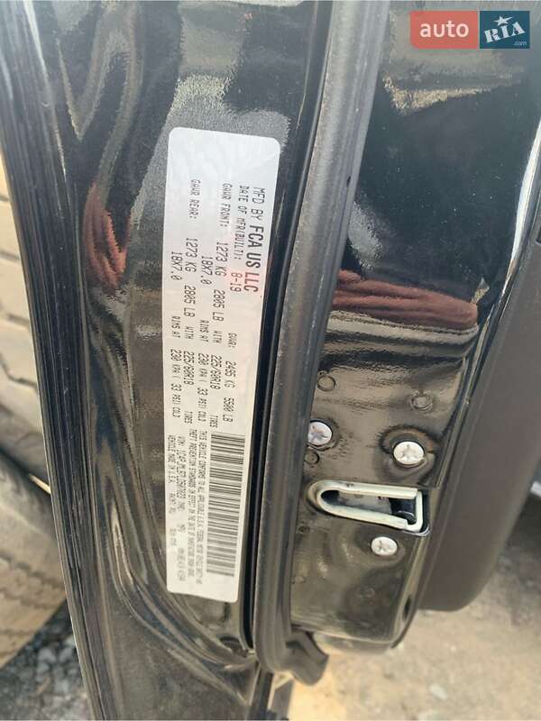 Внедорожник / Кроссовер Jeep Cherokee 2019 в Ивано-Франковске фото 3 Внедорожник / Кроссовер Jeep Cherokee 2019 в Ивано-Франковске