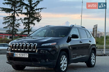 Позашляховик / Кросовер Jeep Cherokee 2015 в 