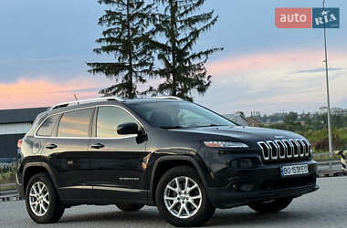 Позашляховик / Кросовер Jeep Cherokee 2015 в 