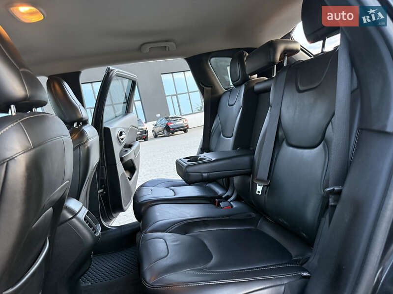 Внедорожник / Кроссовер Jeep Cherokee 2015 в Тернополе фото 31 Внедорожник / Кроссовер Jeep Cherokee 2015 в Тернополе