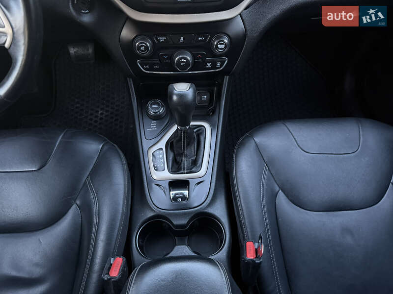 Внедорожник / Кроссовер Jeep Cherokee 2015 в Тернополе фото 32 Внедорожник / Кроссовер Jeep Cherokee 2015 в Тернополе