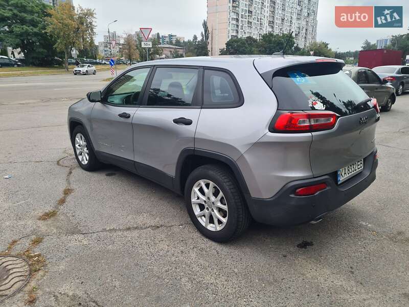 Внедорожник / Кроссовер Jeep Cherokee 2014 в Киеве фото 7 Внедорожник / Кроссовер Jeep Cherokee 2014 в Киеве