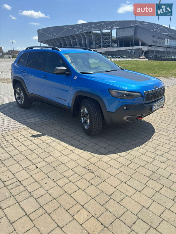 Внедорожник / Кроссовер Jeep Cherokee 2019 в Львове